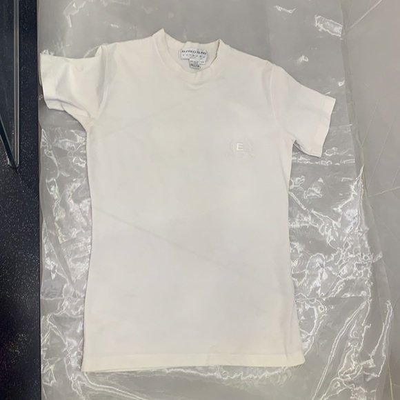 Like 🆕VTG ALFRED SUNG 90’ Embroidered 💯% Cotton Short Sleeves T-shirt - Picture 8 of 12